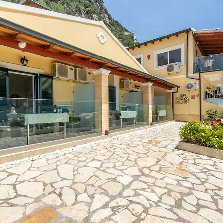 Angela בית נופש