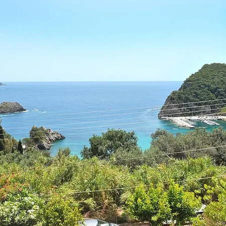 Nyaraló Angela Paleokasztríca